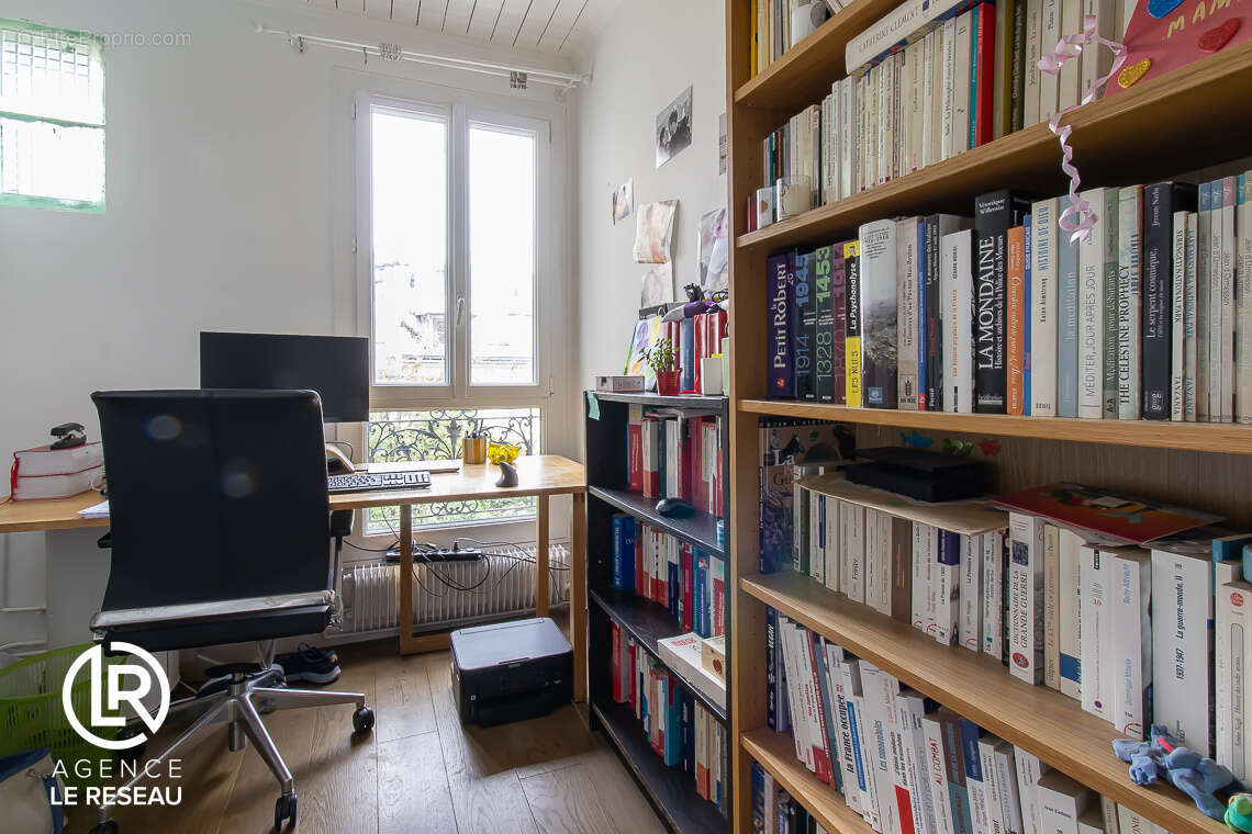 Appartement à PARIS-17E