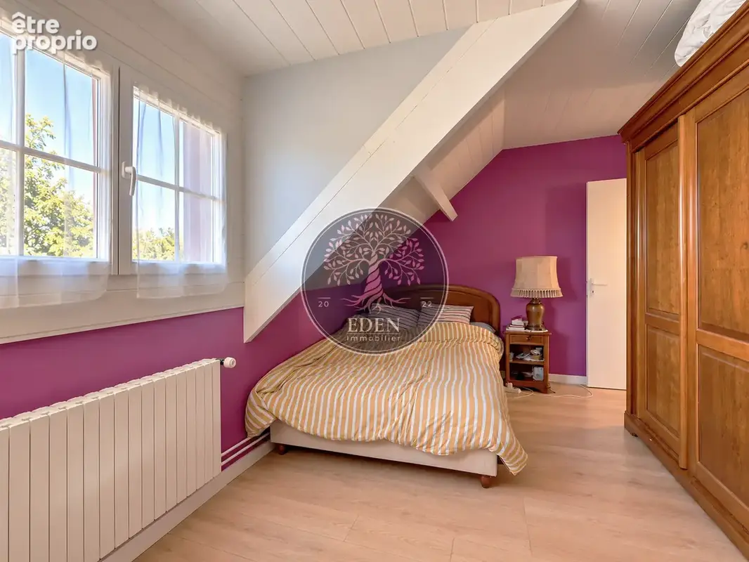 Maison 6 pièces 4 chambres avec dépendance et hangar - photo 10