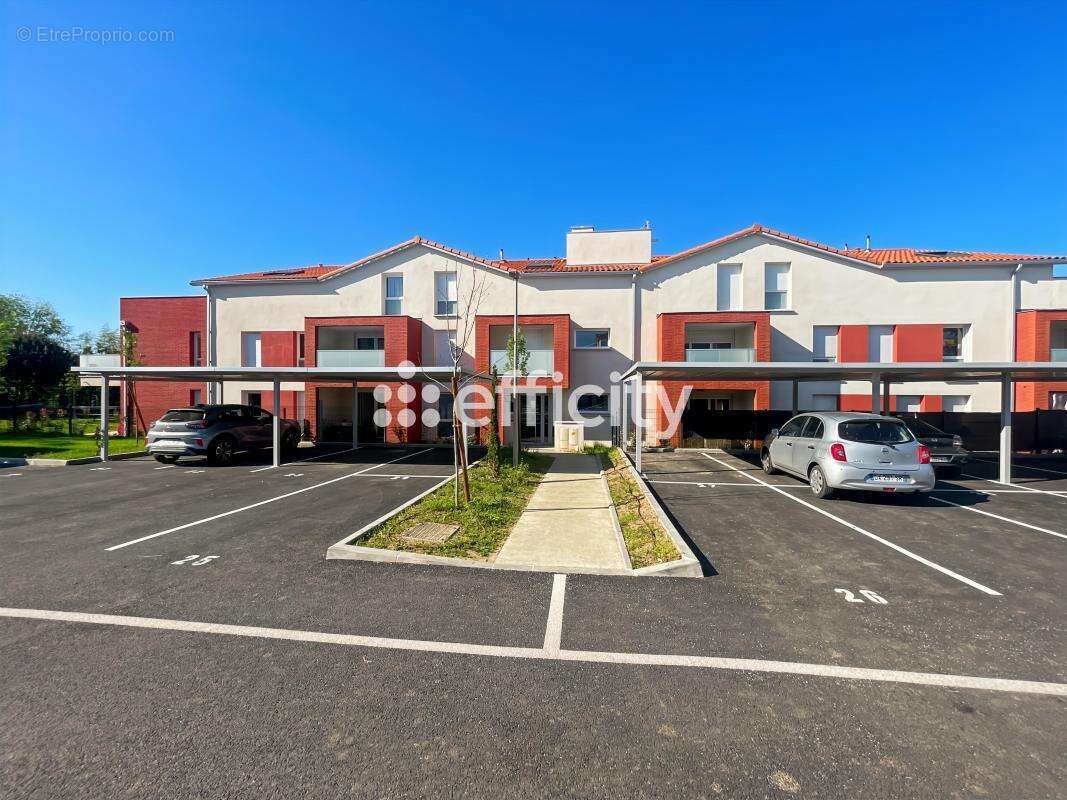 Appartement à CASTELGINEST