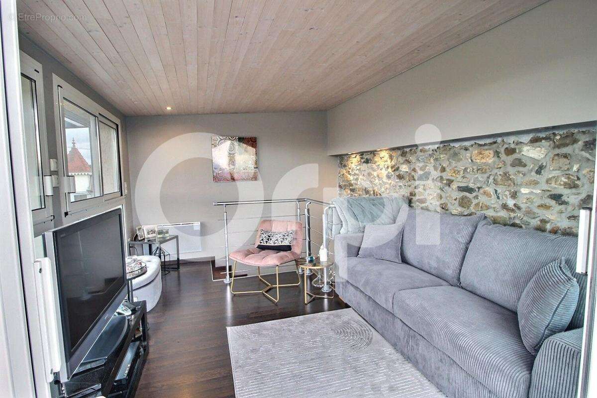 Appartement à MESSERY