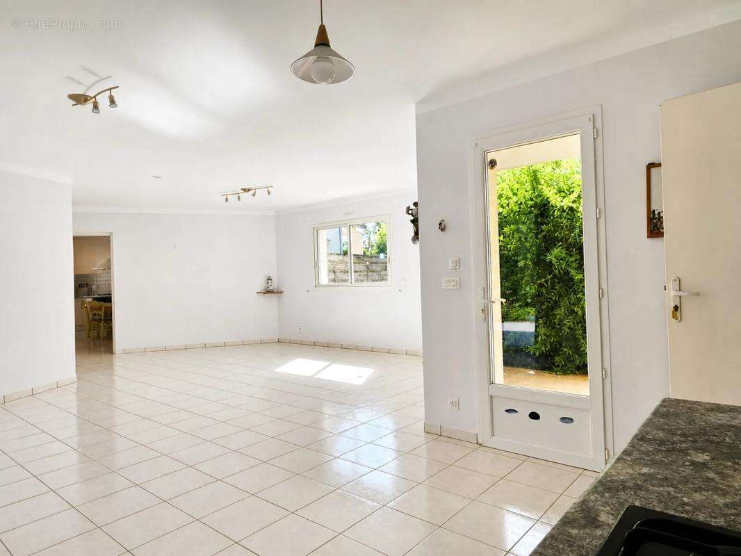 Maison de 6 pièces de 132 m² à Le Temple-sur-Lot - photo 8