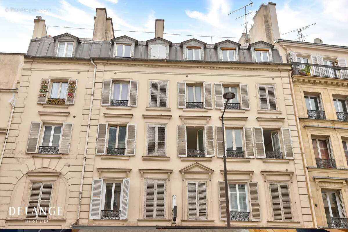 Appartement à PARIS-18E