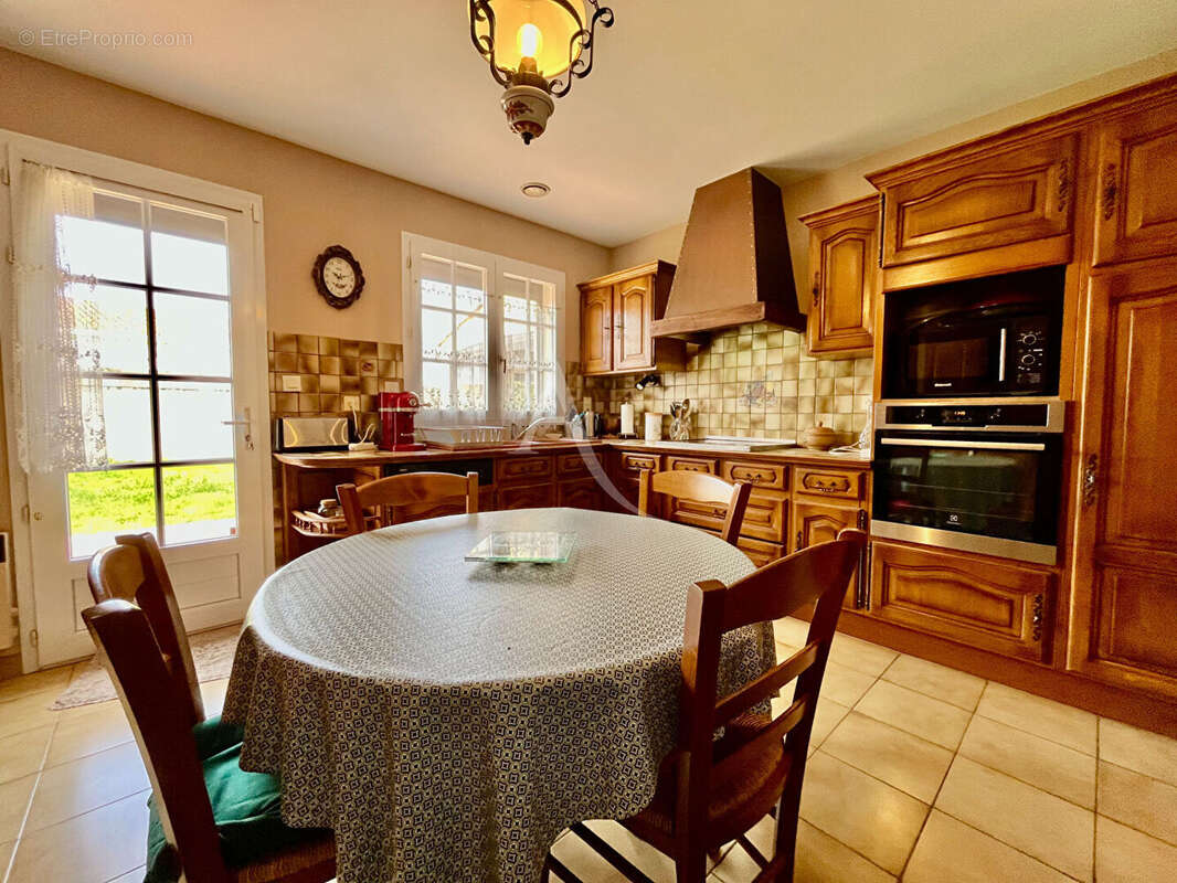 Maison à SAINT-HILAIRE-DE-RIEZ