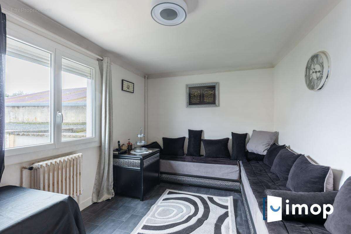 Maison à DAMMARIE-LES-LYS