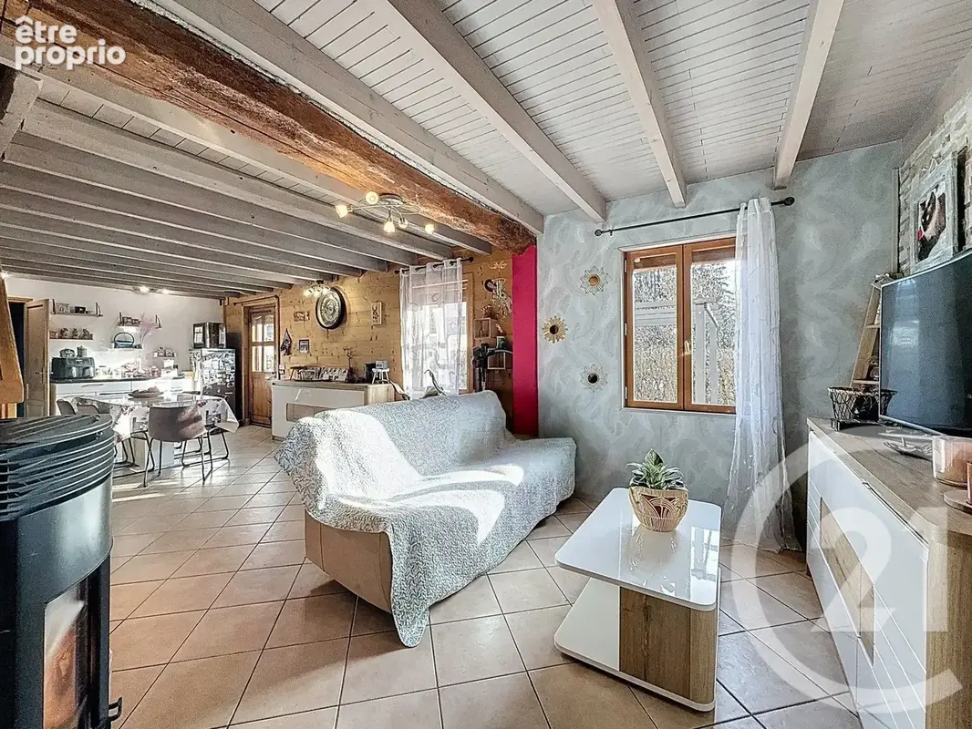 Maison 5 pièces 90 m² à vendre à Taninges (74440) - photo 2