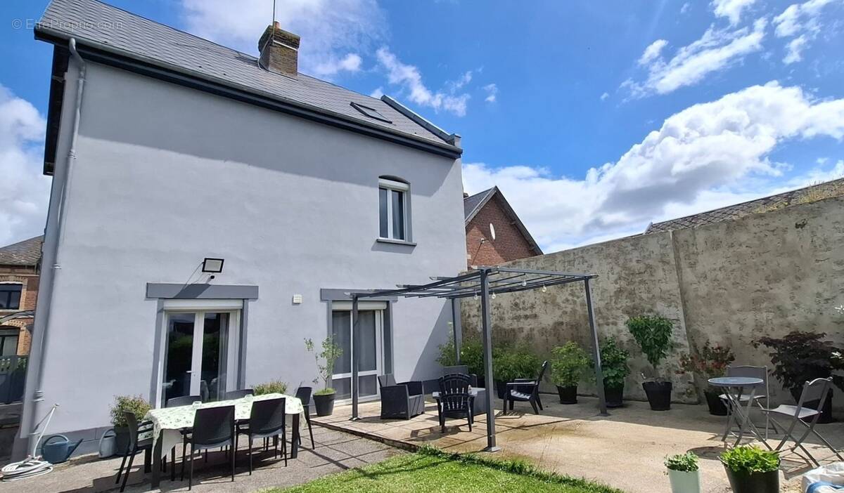 Maison à HOLNON
