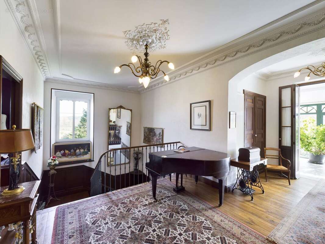 Maison à CORDES-SUR-CIEL