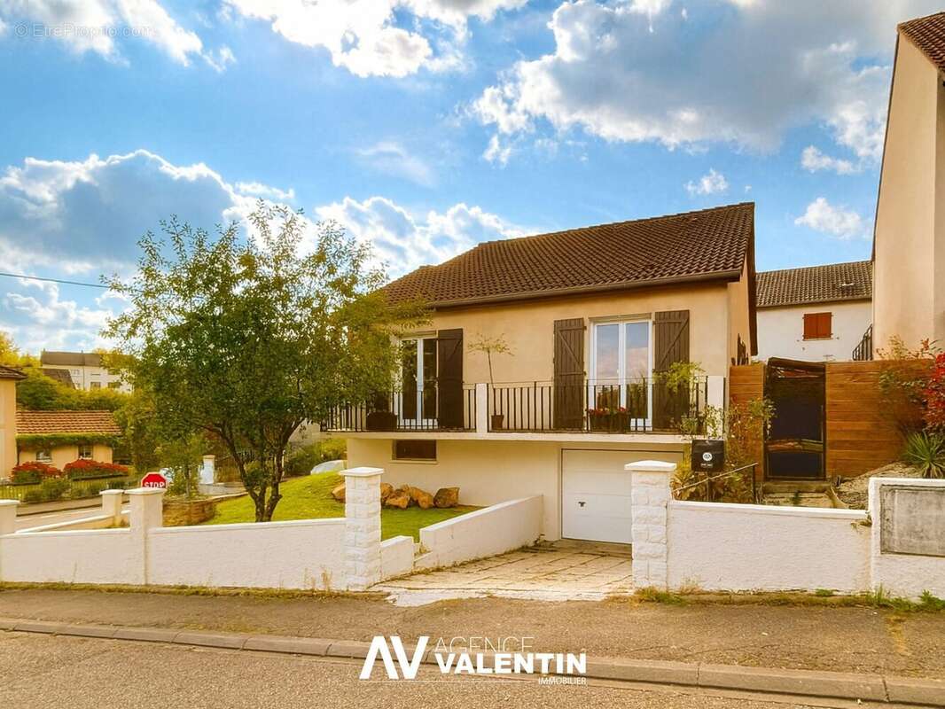 Maison à LORRY-LES-METZ