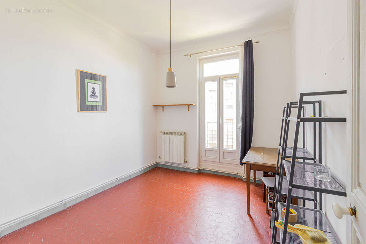 Appartement à MARSEILLE-2E