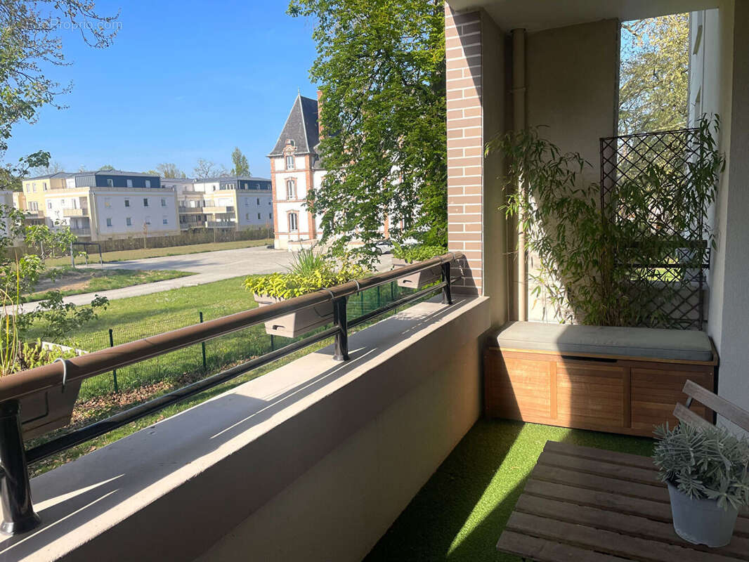 Appartement à DAMMARIE-LES-LYS