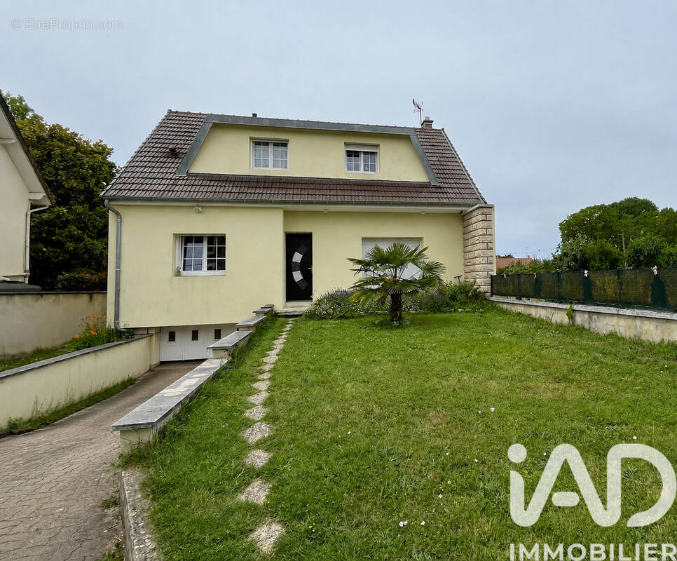 Photo 1 - Maison à LA GRANDE-PAROISSE