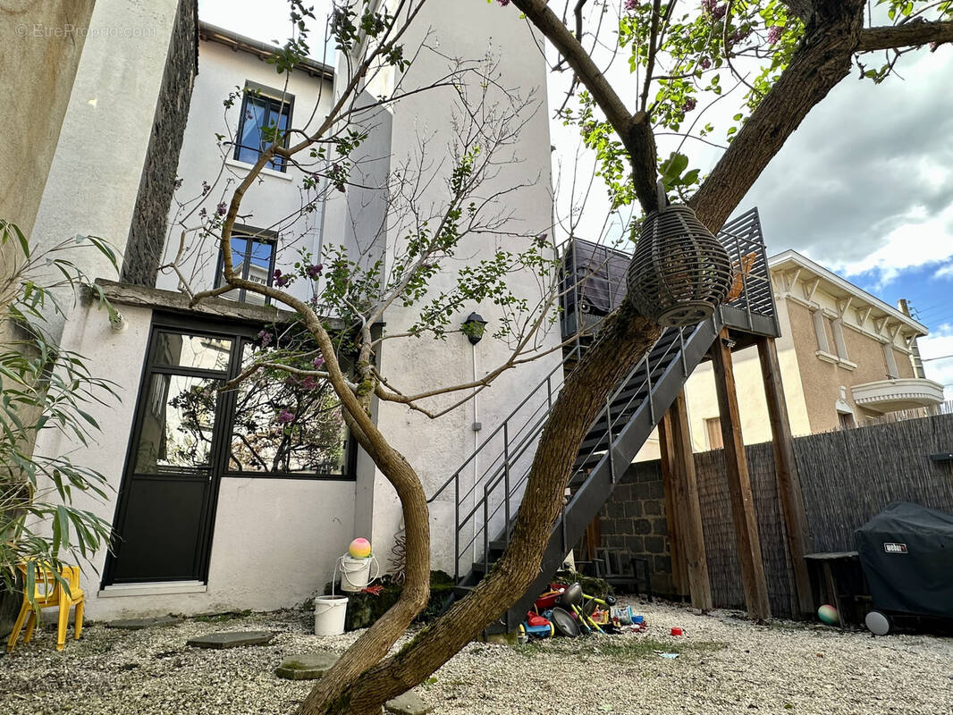 Maison à CLERMONT-FERRAND