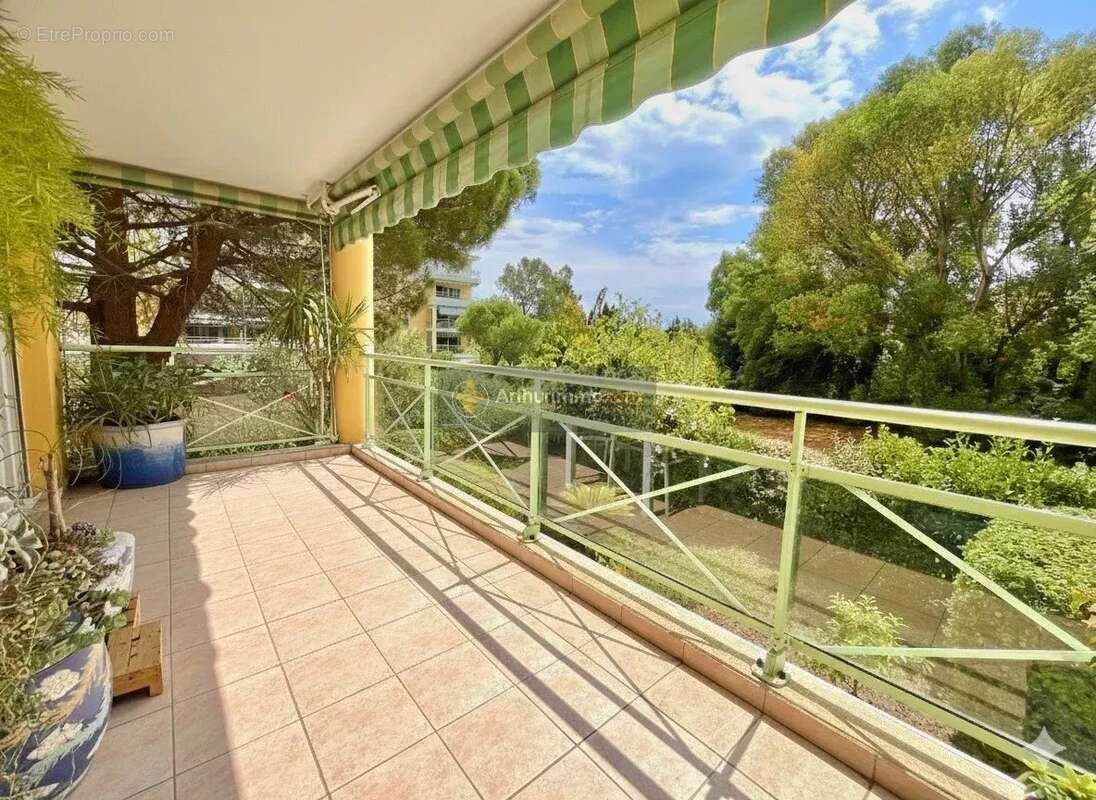 Appartement à SAINT-RAPHAEL