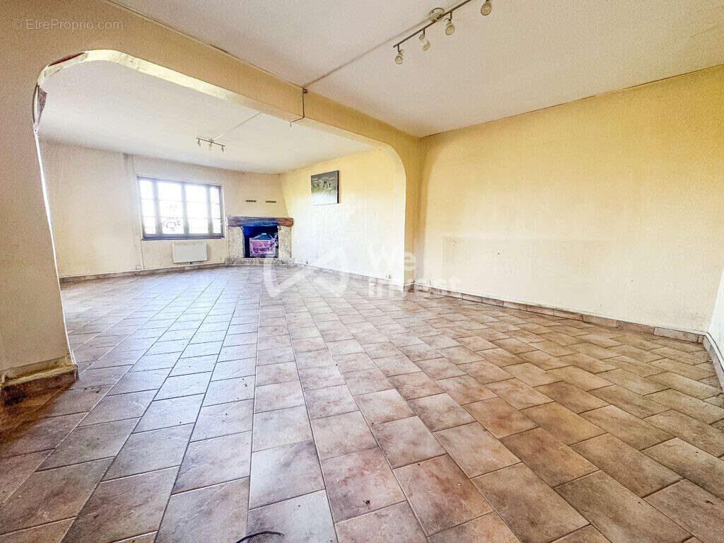 Maison 112 m² à Crouy-Sur-Ourcq  - photo 4