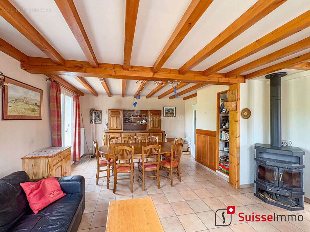 Maison 6 pièces - 144 m² - Montperreux proximité Lac - photo 4