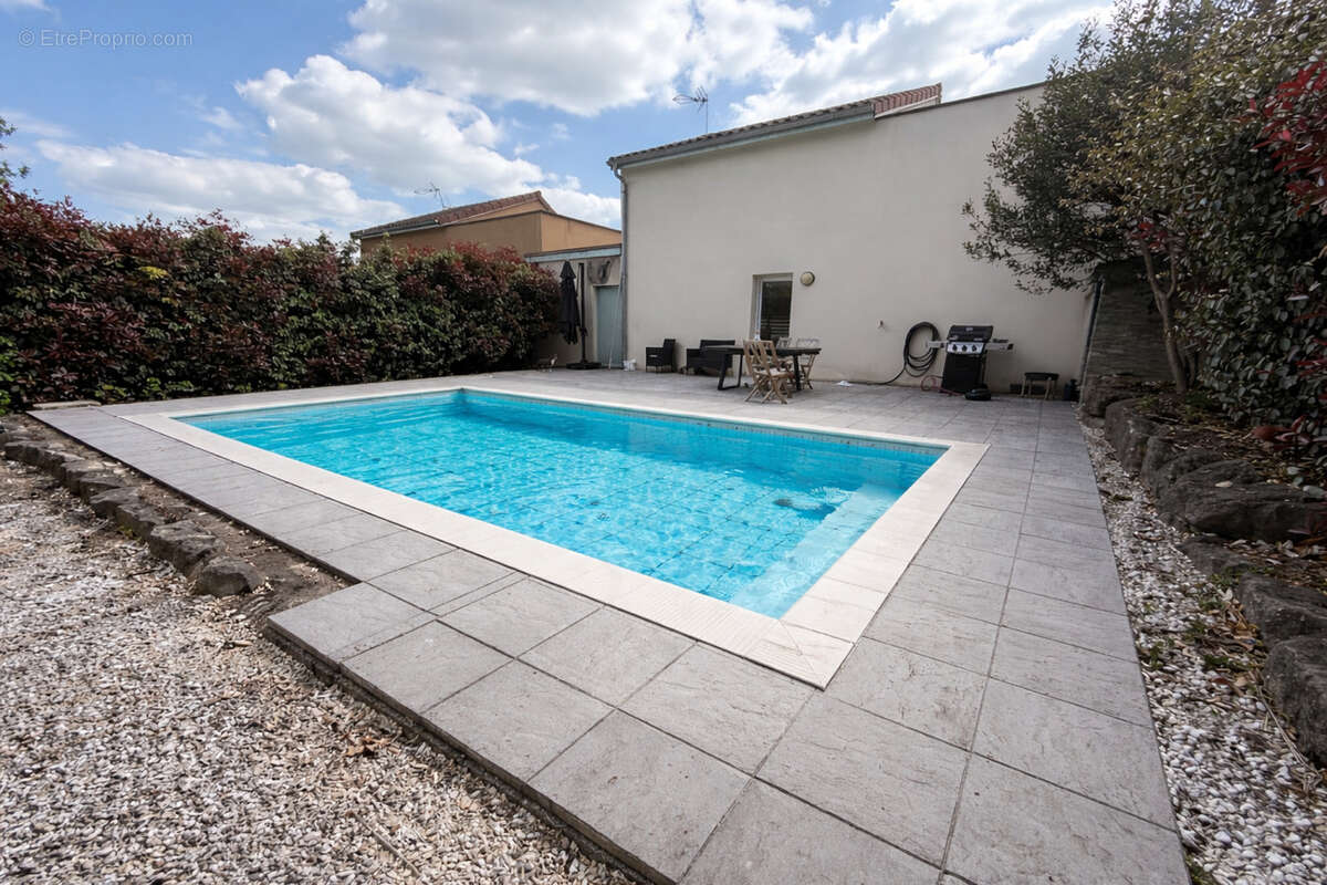 Maison à L'ISLE-D'ABEAU