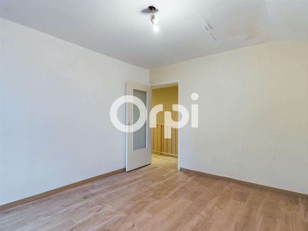 Appartement à VILLARD-BONNOT