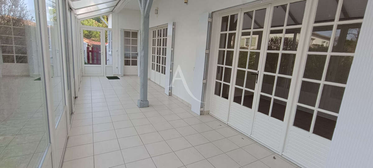 Maison à PORT-DES-BARQUES