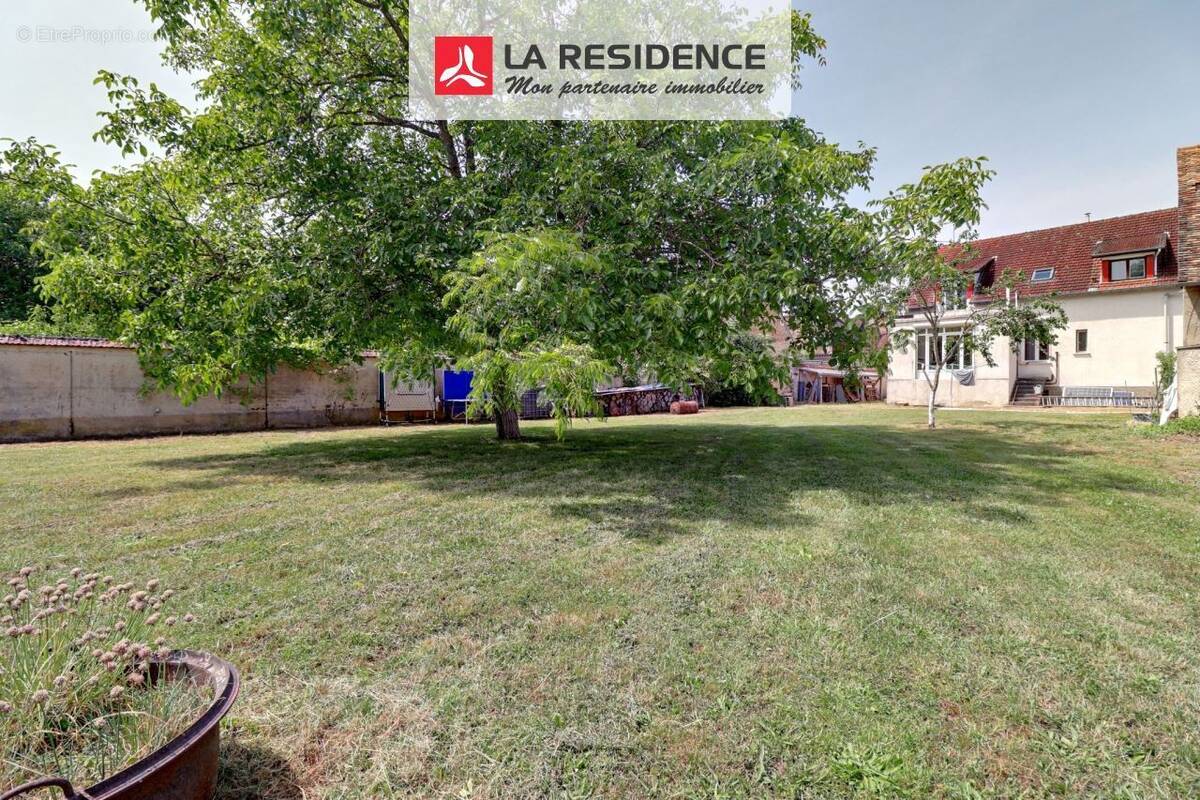 Maison à EZY-SUR-EURE