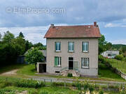 Maison à SAINT-GERVAIS-D'AUVERGNE