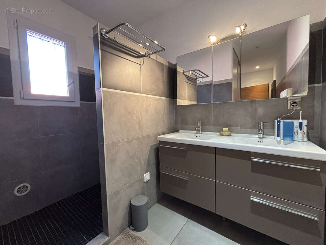 Maison à PORTO-VECCHIO