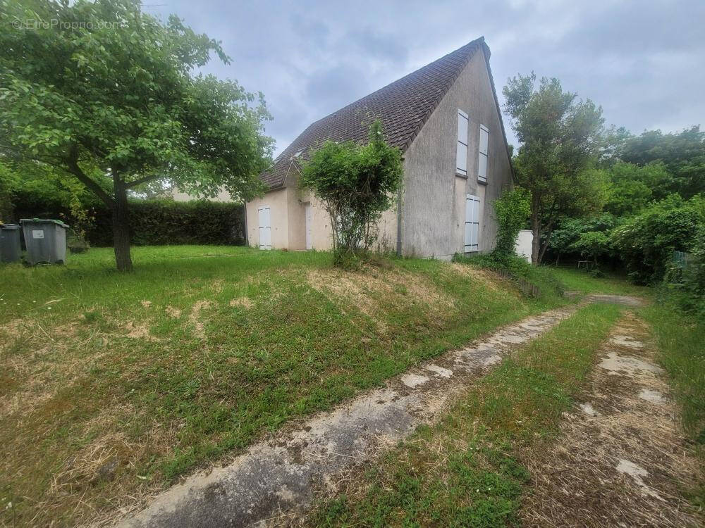 Maison à BELLEFONTAINE