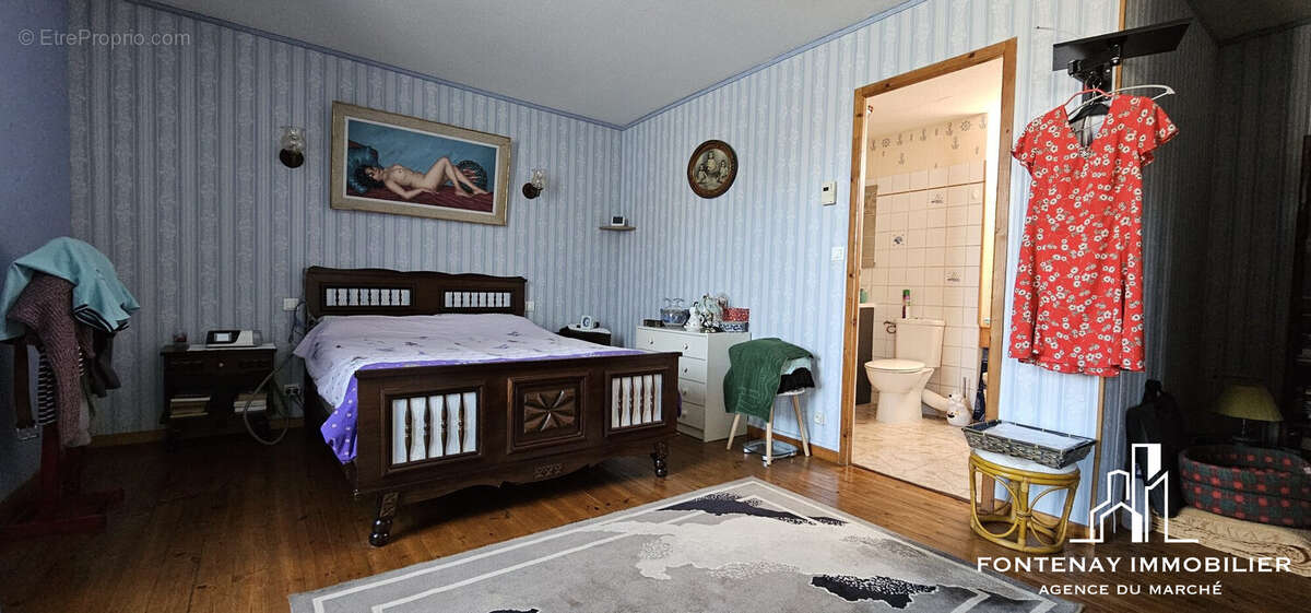 Maison 146 m² à Saint-Hilaire-Des-Loges  - photo 6