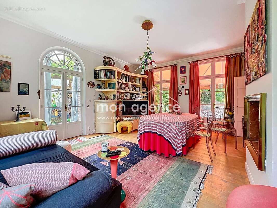 Maison à NEUFCHATEL-EN-BRAY