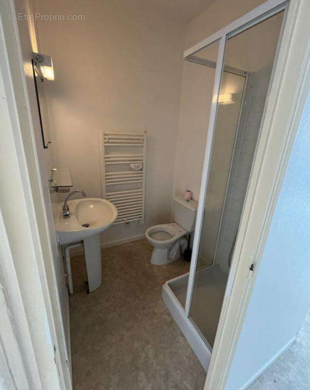 Appartement à PIERRE-BENITE