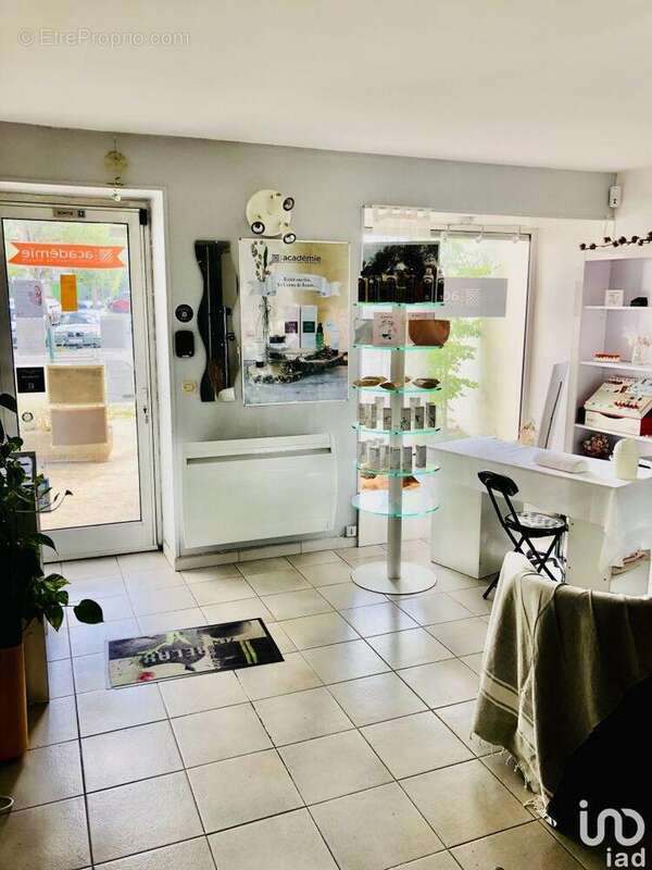 Photo 6 - Commerce à MANDRES-LES-ROSES