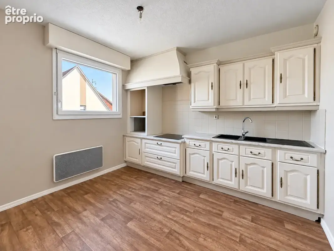 Beau duplex 4/5 P 83m2hab./ 104m2 sol avec garage et cave. - photo 7