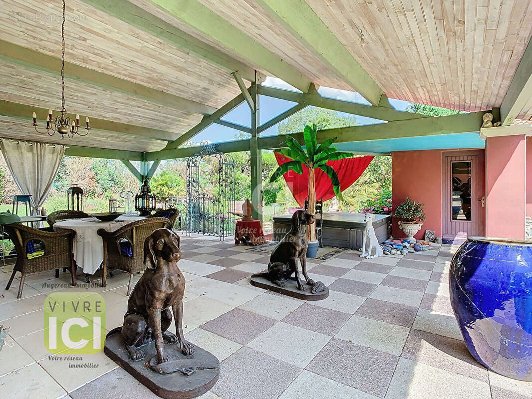 Maison à LE MAY-SUR-EVRE