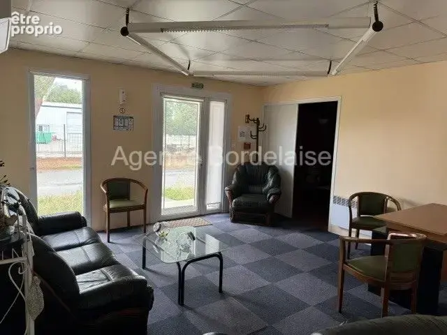 Commerce 145 m² à vendre à Saint-Andre-De-Cubzac (33240) - photo 3