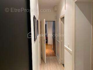 Neuilly-sur-Seine – Saint Dominique - 5 pièces haussmannien – 126 m² Carrez – Rez-de-chaussée calme et prêt à vivre - photo 14