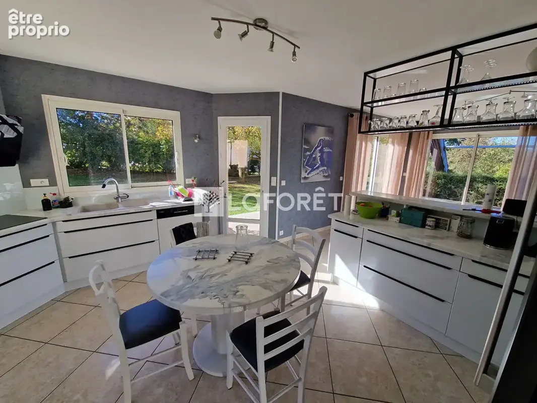 Maison Olemps 7 pièce(s) 196 m2 - photo 5