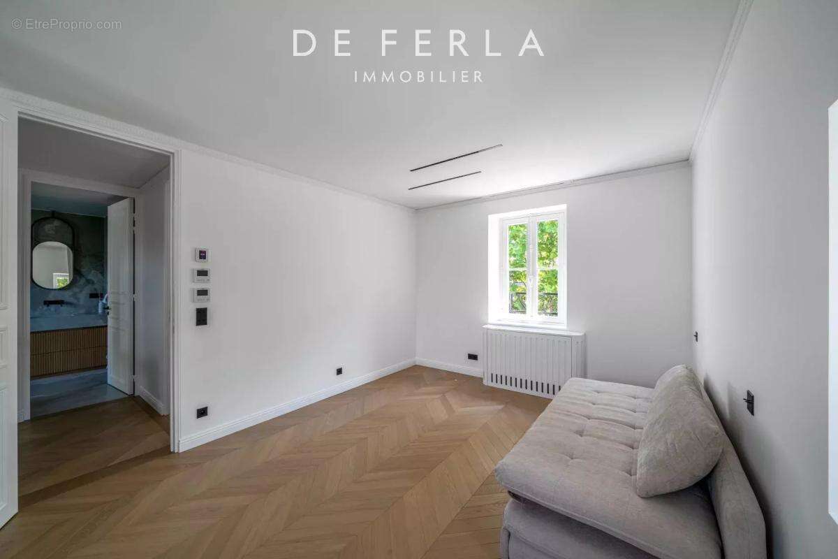 Maison à SAINT-MANDE