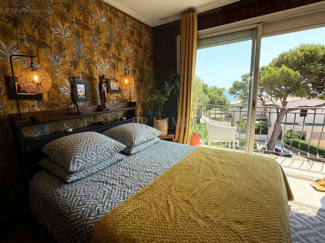 Maison à ROQUEBRUNE-SUR-ARGENS