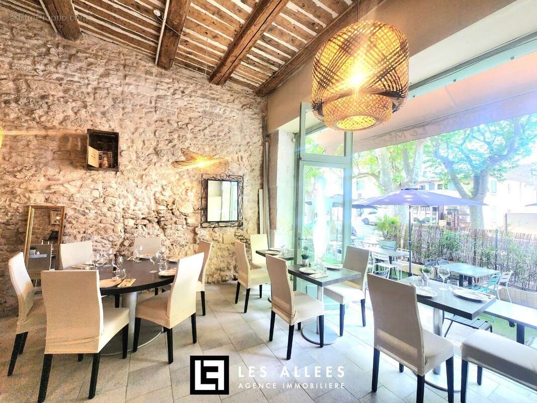 Commerce à SAINT-REMY-DE-PROVENCE