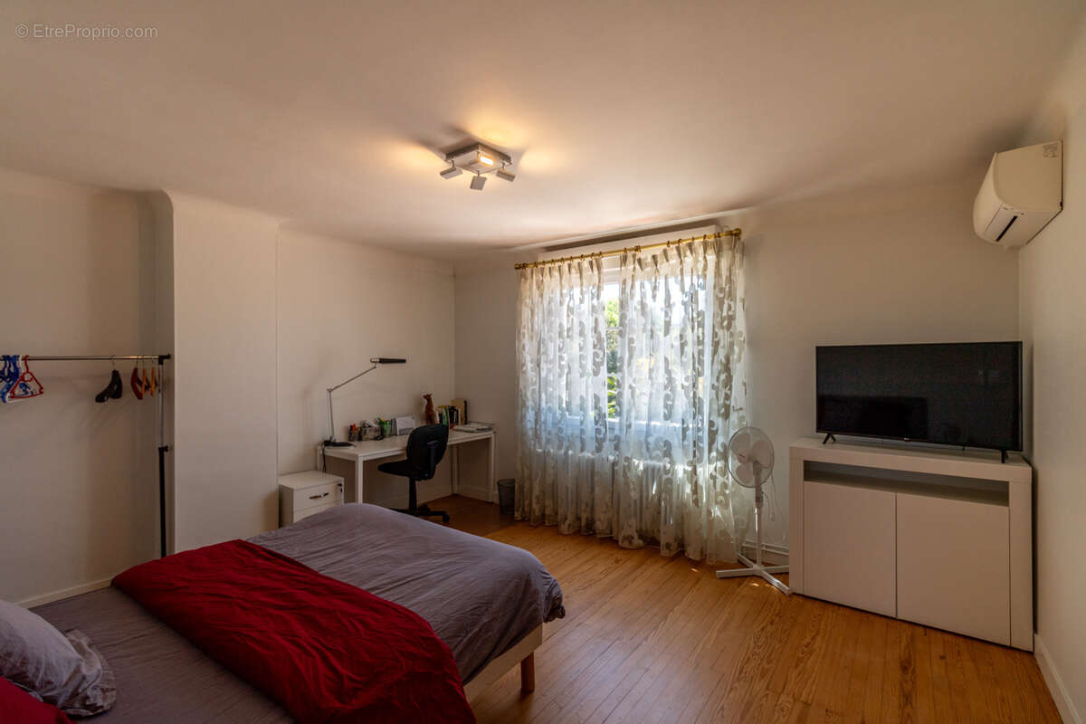 Maison à FONTCOUVERTE