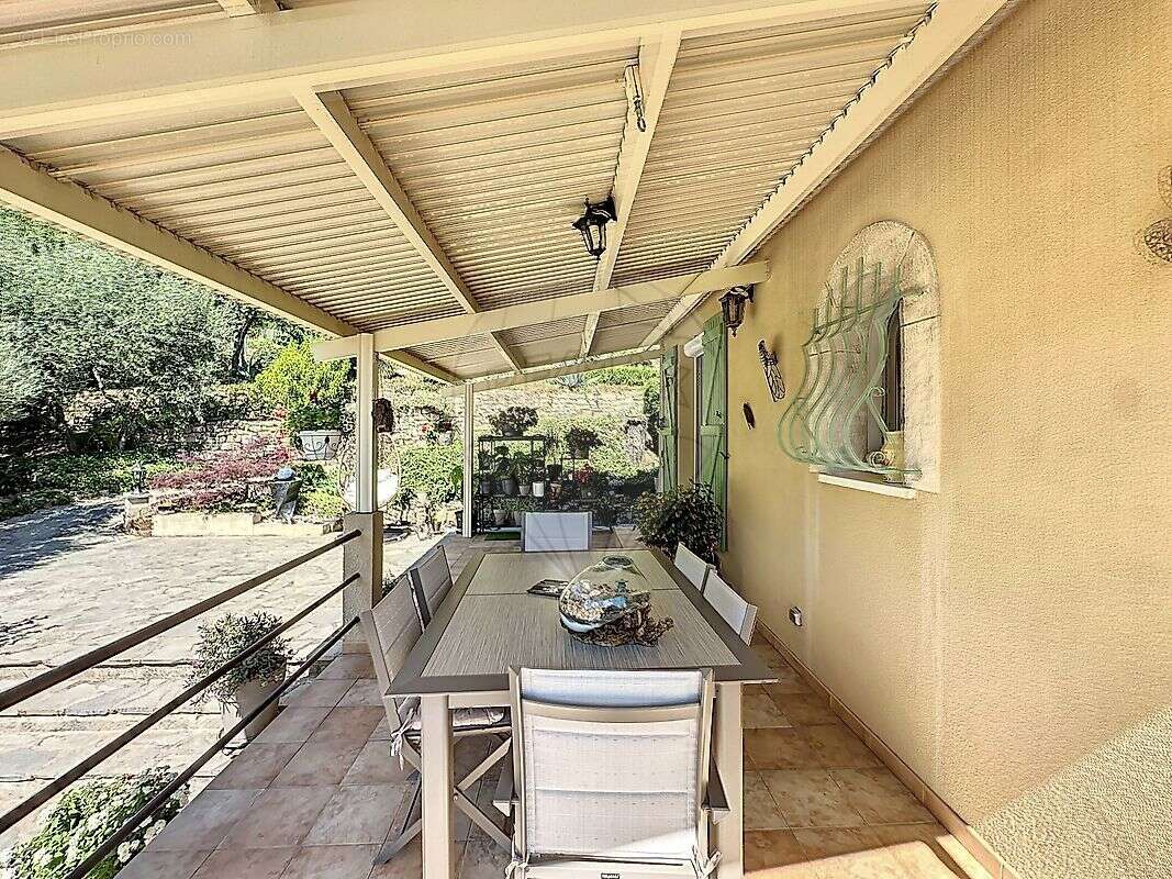 Maison à BOISSET-ET-GAUJAC