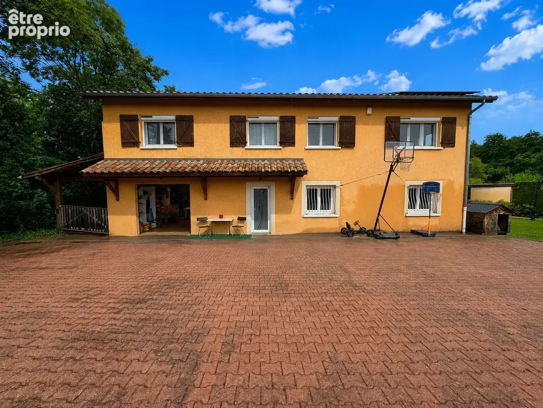 Grande maison familiale frontenas 280 m2 avec 5 chambres à 35 min de Lyon - photo 2