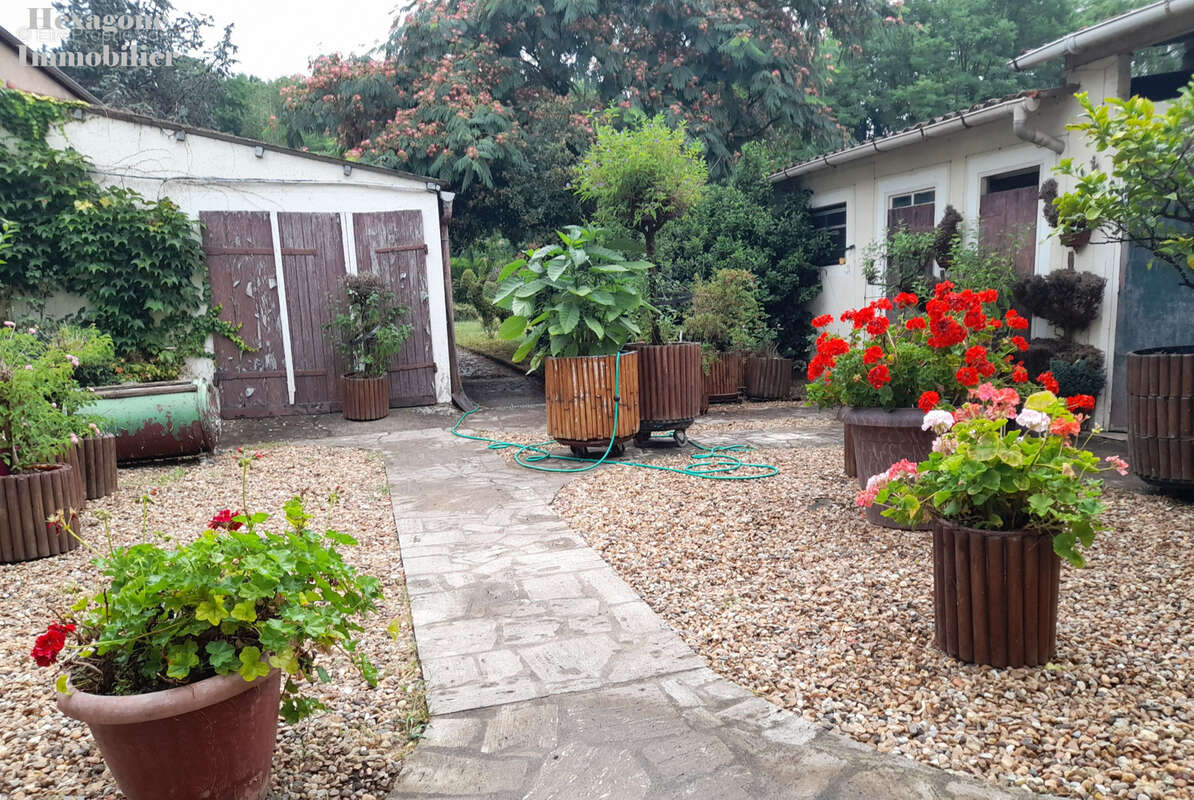 Maison à NEUVY-SUR-LOIRE