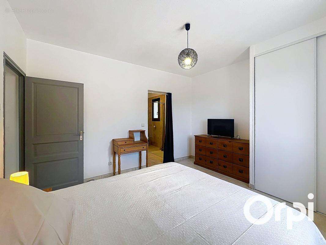 Maison à PORTO-VECCHIO