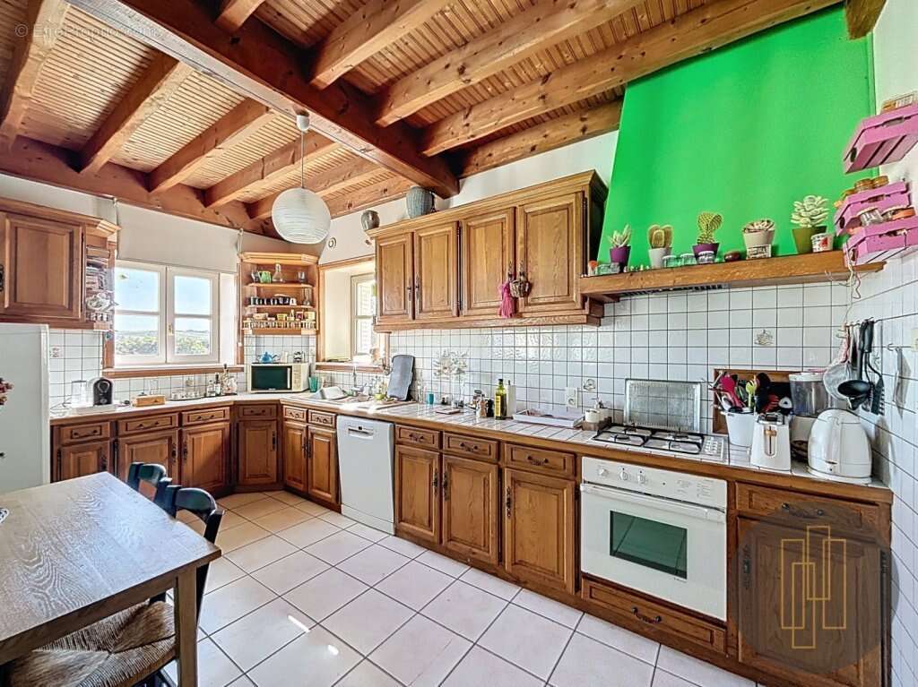 Maison à SAINT-ETIENNE-DES-OULLIERES