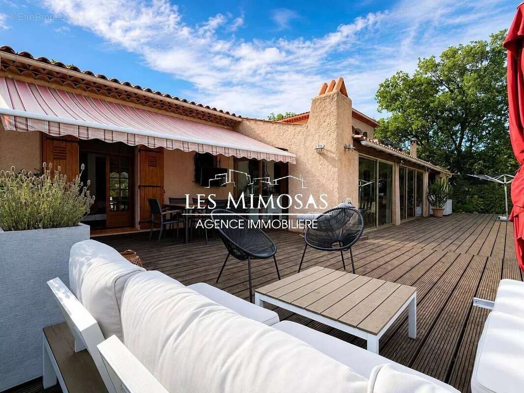 Maison à FREJUS