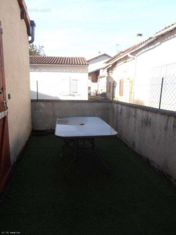 Maison à SAUZE-VAUSSAIS