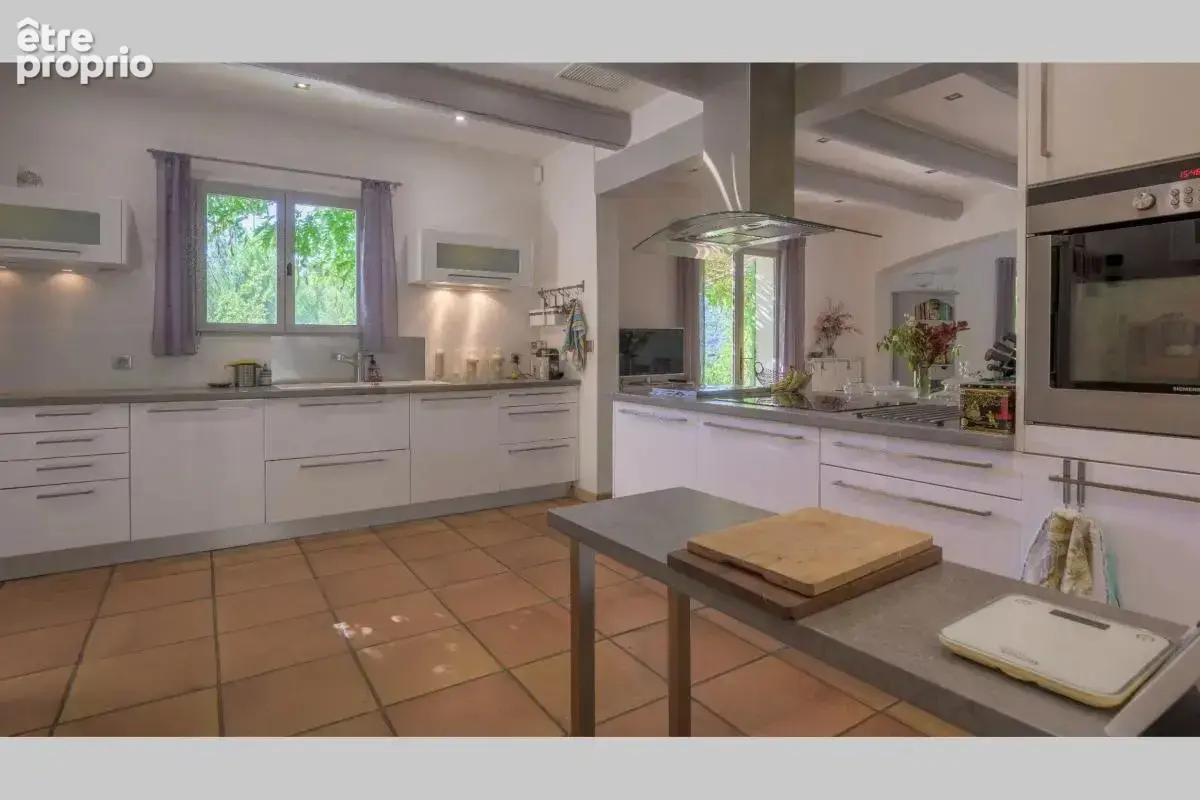 Maison 9 pièces 265 m² à vendre à Rognes (13840) - photo 13