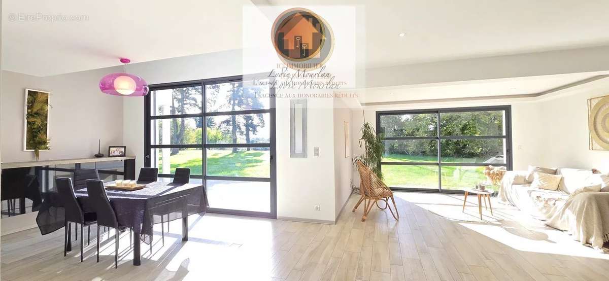 Maison à POEY-DE-LESCAR