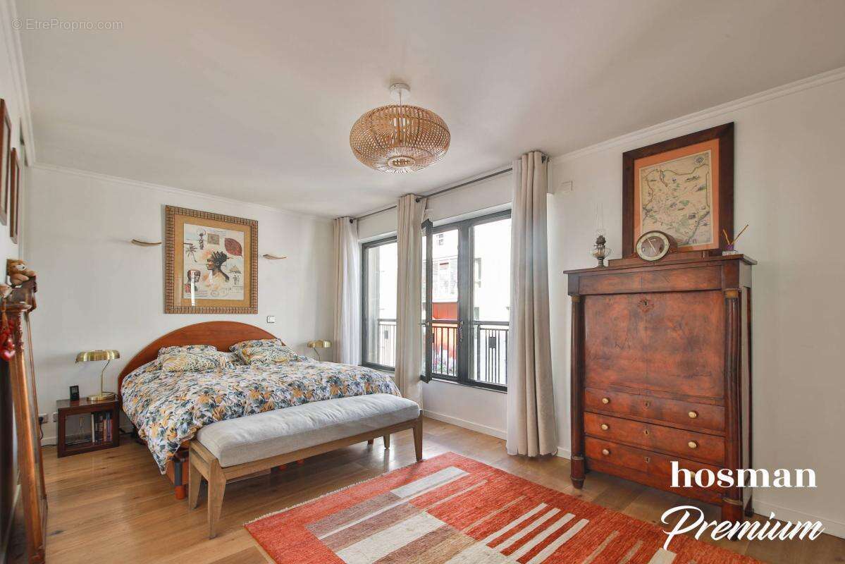 Appartement à PARIS-17E