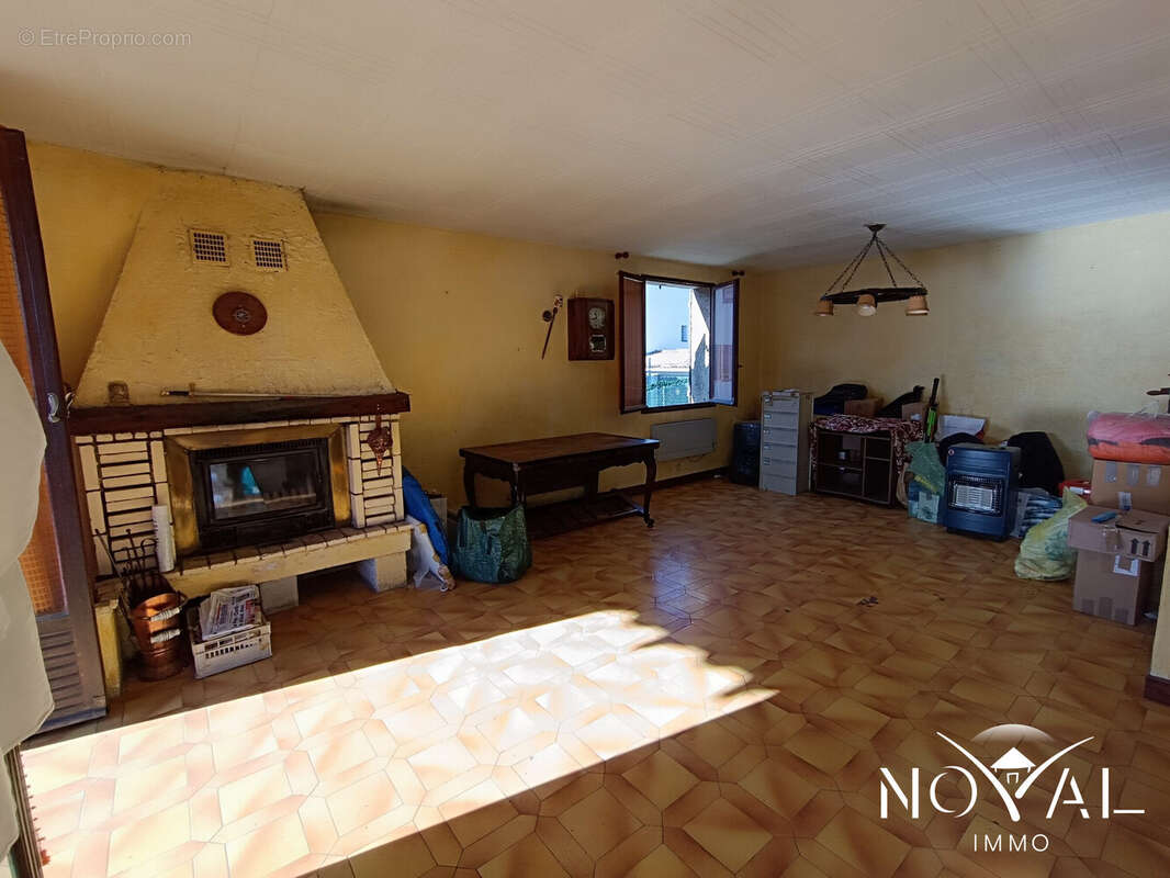 Maison à VALDEROURE